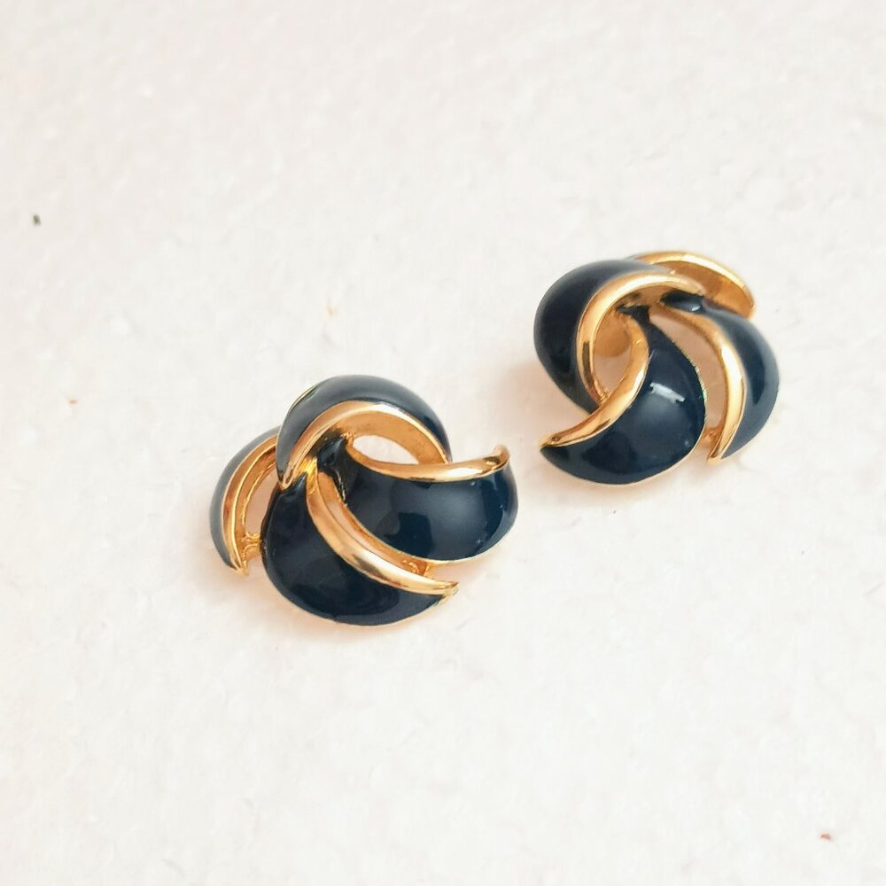 Vintage Swirl Nautical Post Earrings Women's Gold Tone Blue Enamel Fall Jewelry